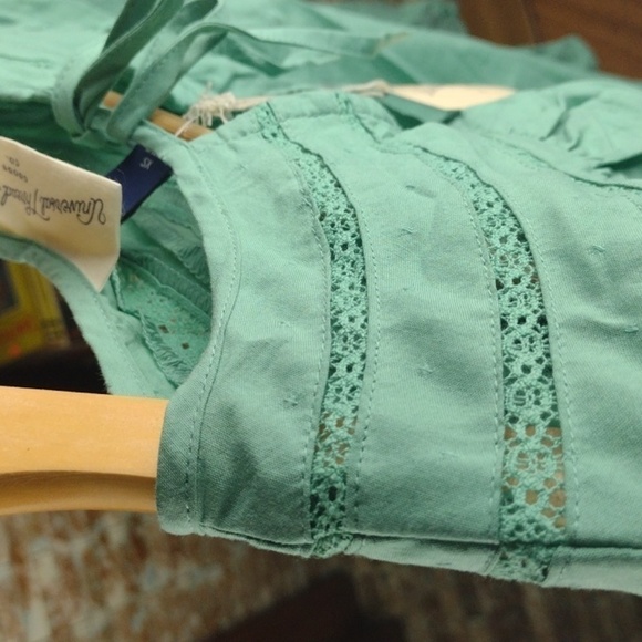 NWT universal thread green peasant top poet blouse xs - Picture 4 of 4